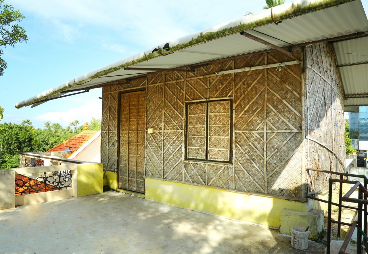 Daffodils Homestay Alappuzha Esterno foto